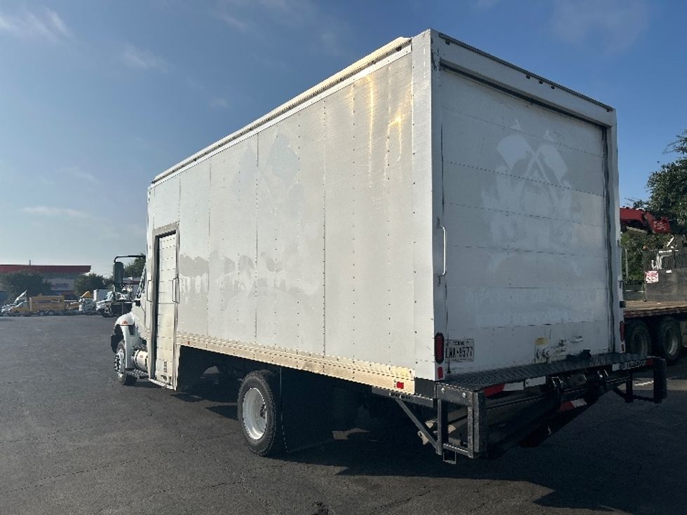Medium Duty Box Truck-Light and Medium Duty Trucks-International-2019-4300LP-San Antonio-TX-222,394\n\t\tmiles-$ 27,500 - Image 6