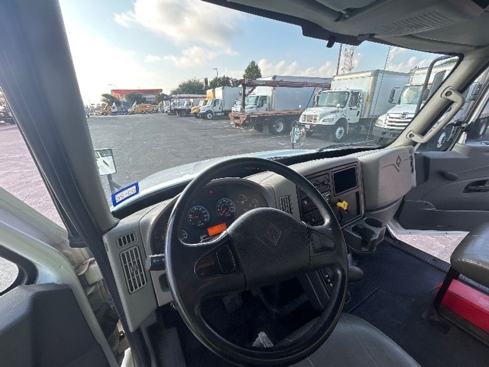 Medium Duty Box Truck-Light and Medium Duty Trucks-International-2019-4300LP-San Antonio-TX-222,394\n\t\tmiles-$ 27,500 - Image 18