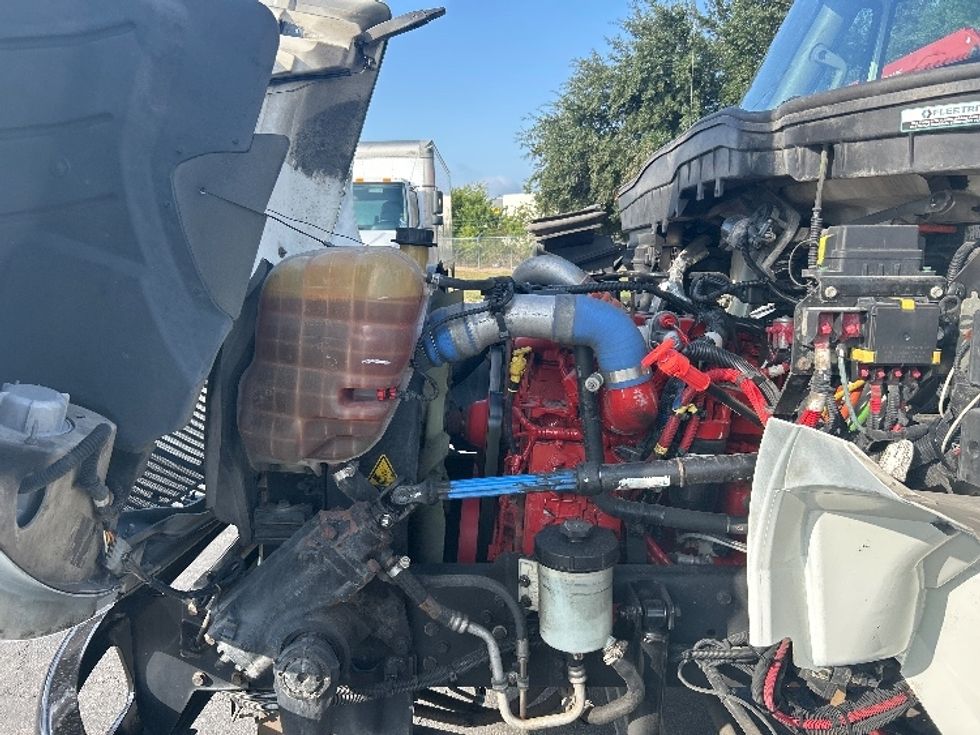 Medium Duty Box Truck-Light and Medium Duty Trucks-International-2019-4300LP-San Antonio-TX-222,394\n\t\tmiles-$ 27,500 - Image 24