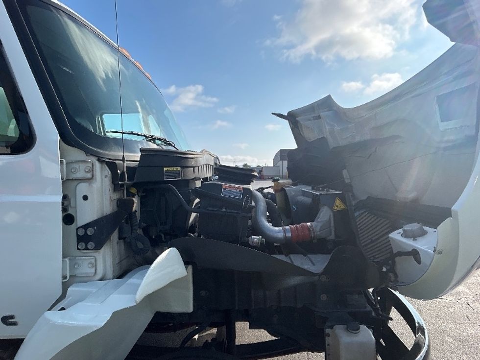 Medium Duty Box Truck-Light and Medium Duty Trucks-International-2019-4300LP-San Antonio-TX-222,394\n\t\tmiles-$ 27,500 - Image 23