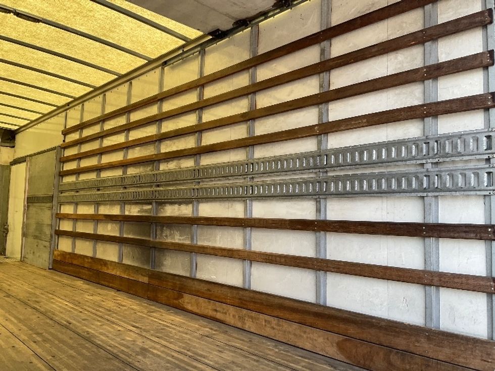 Medium Duty Box Truck-Light and Medium Duty Trucks-International-2019-4300LP-Tulsa-OK-105,464\n\t\tmiles-$ 54,500 - Image 13