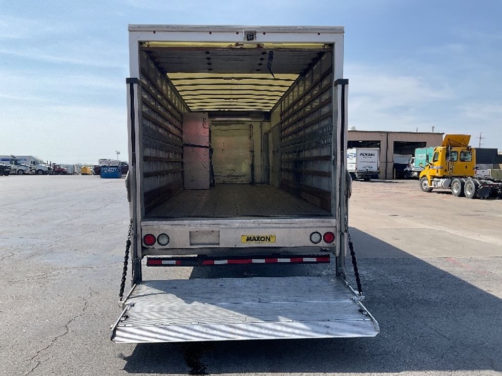 Medium Duty Box Truck-Light and Medium Duty Trucks-International-2019-4300LP-Tulsa-OK-105,464\n\t\tmiles-$ 54,500 - Image 9