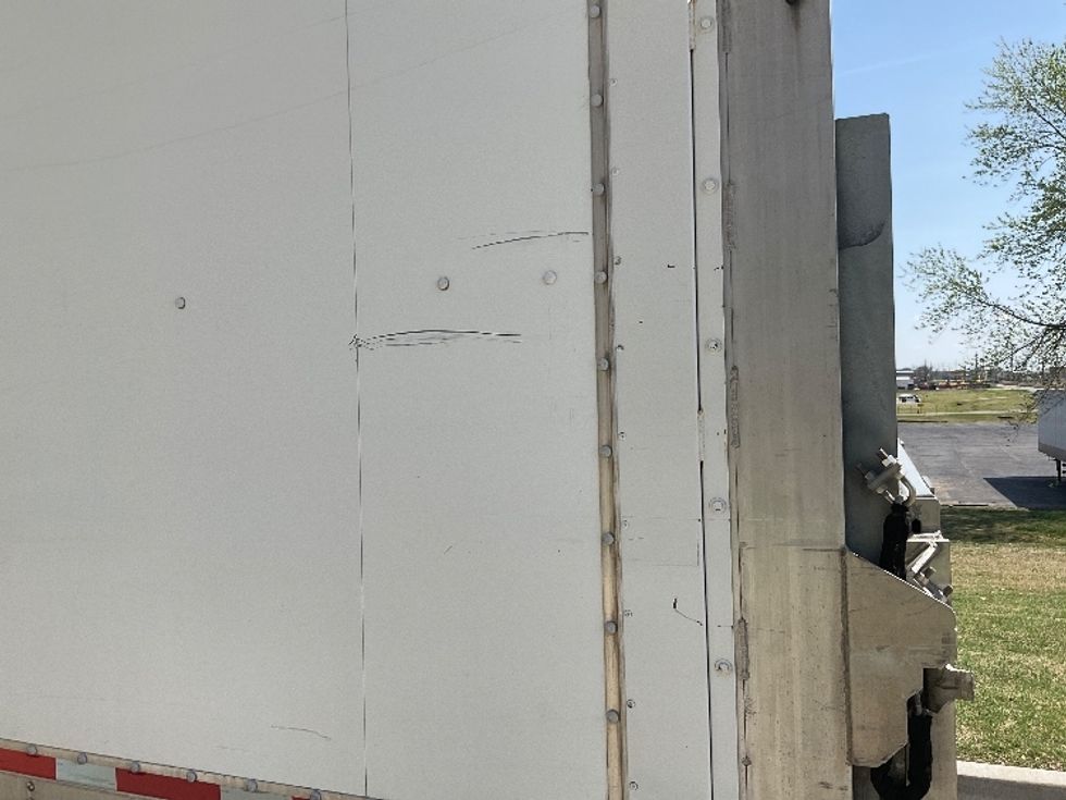 Medium Duty Box Truck-Light and Medium Duty Trucks-International-2019-4300LP-Tulsa-OK-120,006\n\t\tmiles-$ 53,000 - Image 28