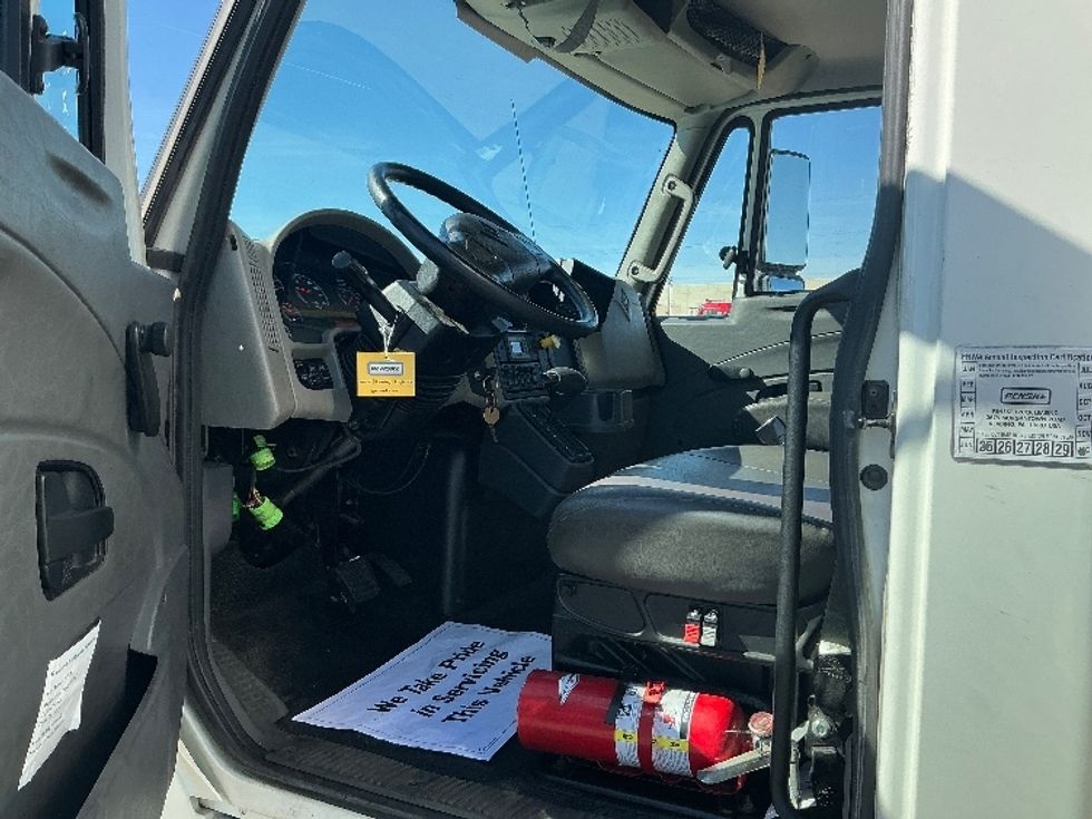 Medium Duty Box Truck-Light and Medium Duty Trucks-International-2019-4300LP-Tulsa-OK-273,720\n\t\tmiles-$ 31,000 - Image 16
