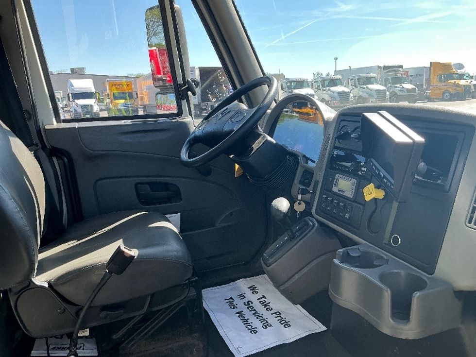 Medium Duty Box Truck-Light and Medium Duty Trucks-International-2019-4300LP-Tulsa-OK-273,720\n\t\tmiles-$ 31,000 - Image 22