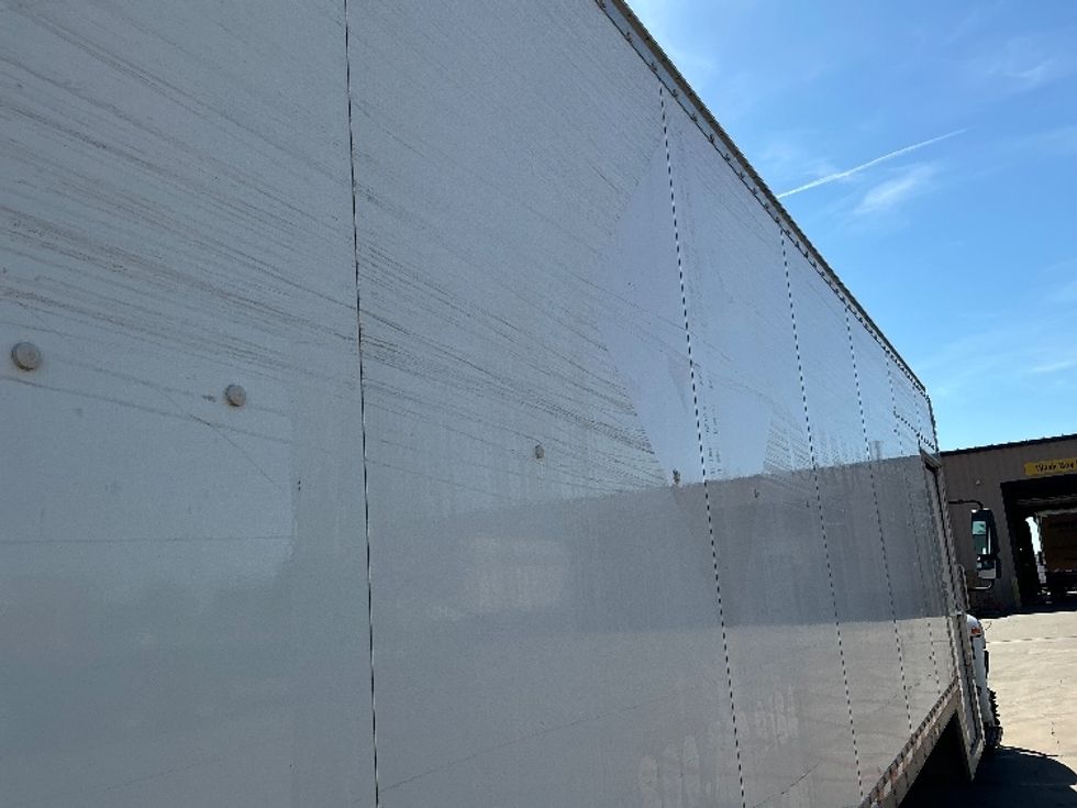 Medium Duty Box Truck-Light and Medium Duty Trucks-International-2019-4300LP-Tulsa-OK-273,720\n\t\tmiles-$ 31,000 - Image 27