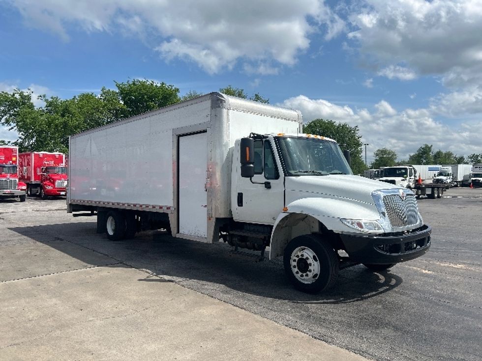 Medium Duty Box Truck-Light and Medium Duty Trucks-International-2019-4300LP-Tulsa-OK-73,902\n\t\tmiles-$ 57,500 - Image 1