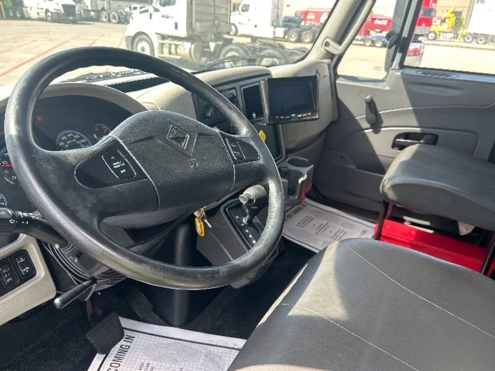Medium Duty Box Truck-Light and Medium Duty Trucks-International-2019-4300LP-Tulsa-OK-73,902\n\t\tmiles-$ 57,500 - Image 17