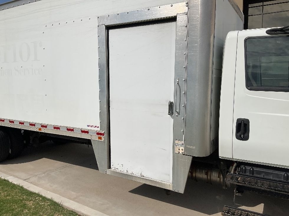 Medium Duty Box Truck-Light and Medium Duty Trucks-International-2019-4300LP-Tulsa-OK-88,760\n\t\tmiles-$ 56,000 - Image 25
