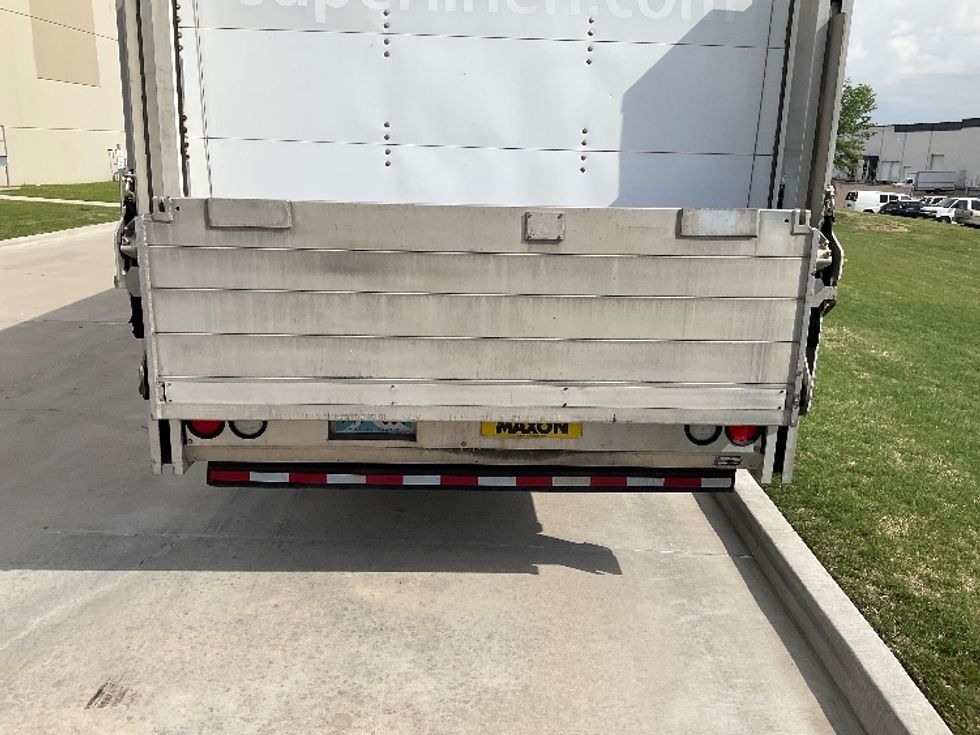 Medium Duty Box Truck-Light and Medium Duty Trucks-International-2019-4300LP-Tulsa-OK-88,760\n\t\tmiles-$ 56,000 - Image 26