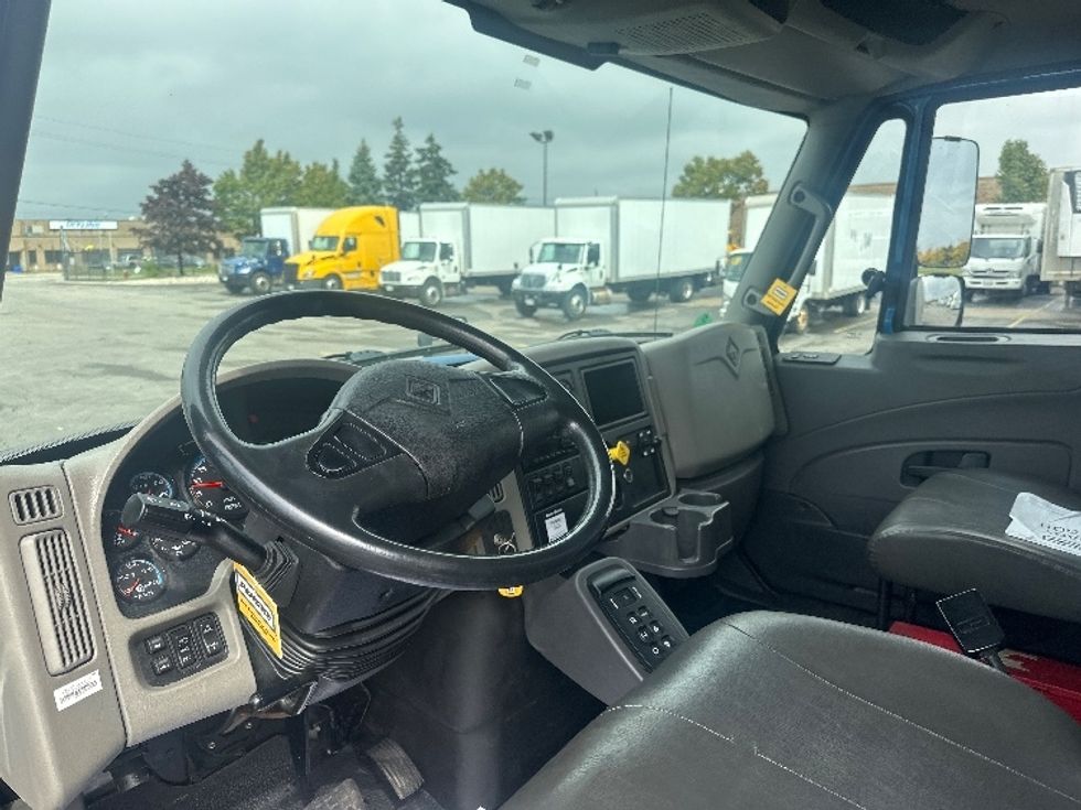 Medium Duty Box Truck-Light and Medium Duty Trucks-International-2019-4400-Brampton-ON-247,186\n\t\tkm-$ 82,250 - Image 17