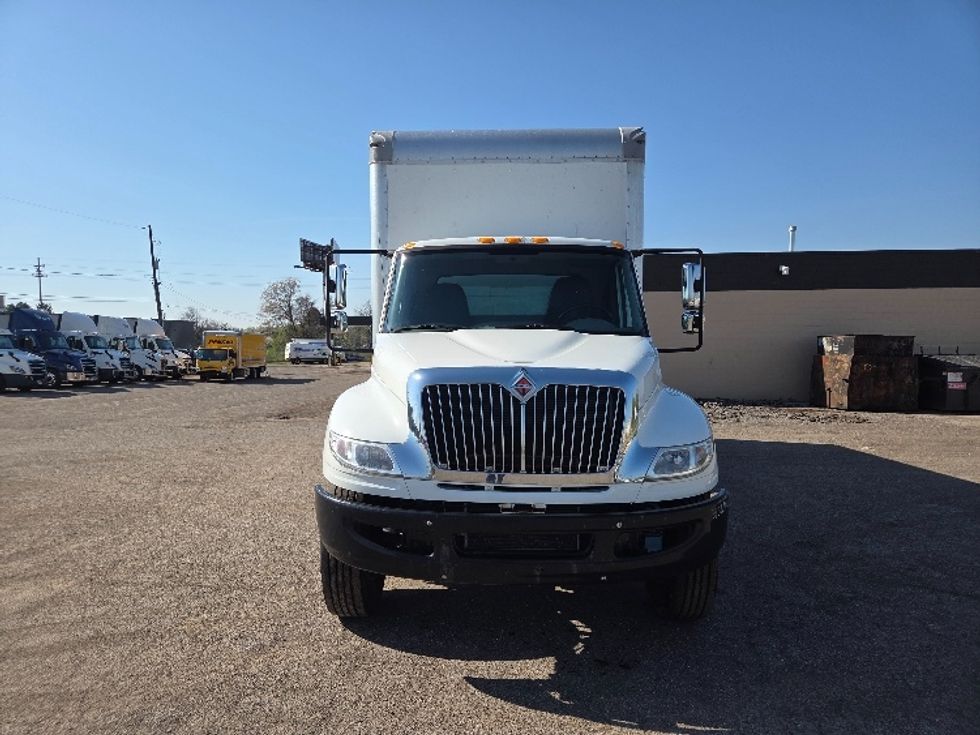 Medium Duty Box Truck-Light and Medium Duty Trucks-International-2019-4400-Jackson-MI-202,514\n\t\tmiles-$ 50,000 - Image 2