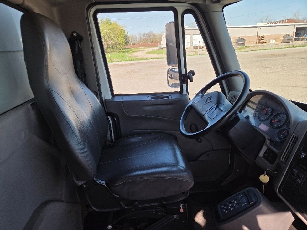 Medium Duty Box Truck-Light and Medium Duty Trucks-International-2019-4400-Jackson-MI-202,514\n\t\tmiles-$ 50,000 - Image 21