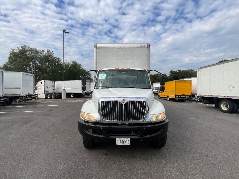 Medium Duty Box Truck-Light and Medium Duty Trucks-International-2019-MV607-Atlanta (Forest Park)-GA-236,492\n\t\tmiles-$ 36,250 - Image 2