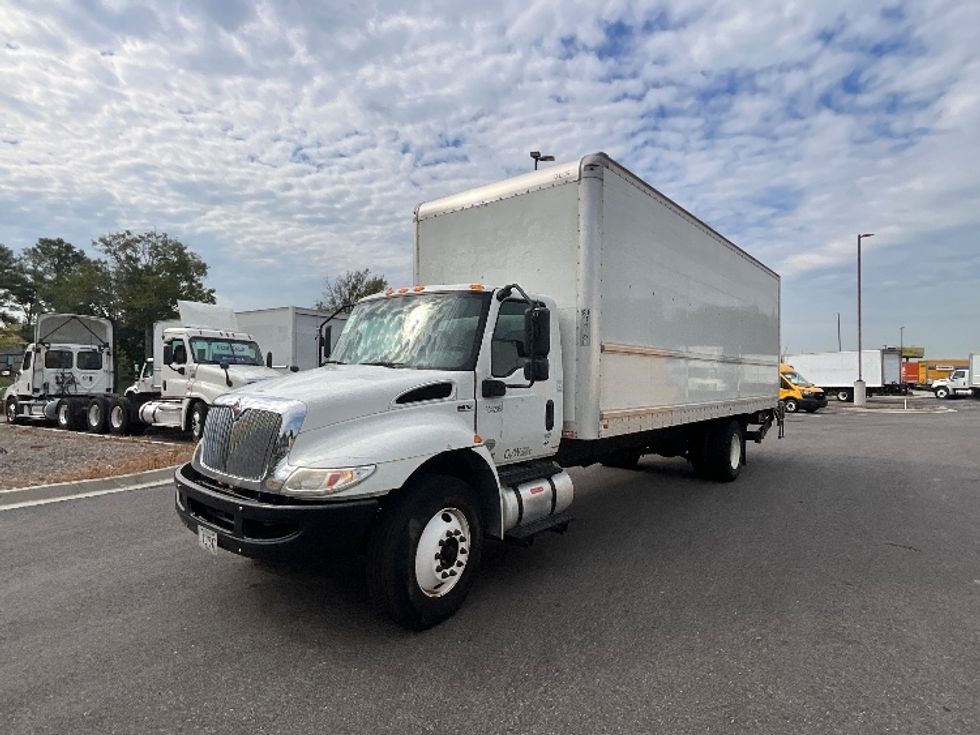 Medium Duty Box Truck-Light and Medium Duty Trucks-International-2019-MV607-Atlanta (Forest Park)-GA-236,492\n\t\tmiles-$ 36,250 - Image 3