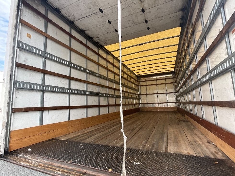 Medium Duty Box Truck-Light and Medium Duty Trucks-International-2019-MV607-Atlanta (Forest Park)-GA-236,492\n\t\tmiles-$ 36,250 - Image 11