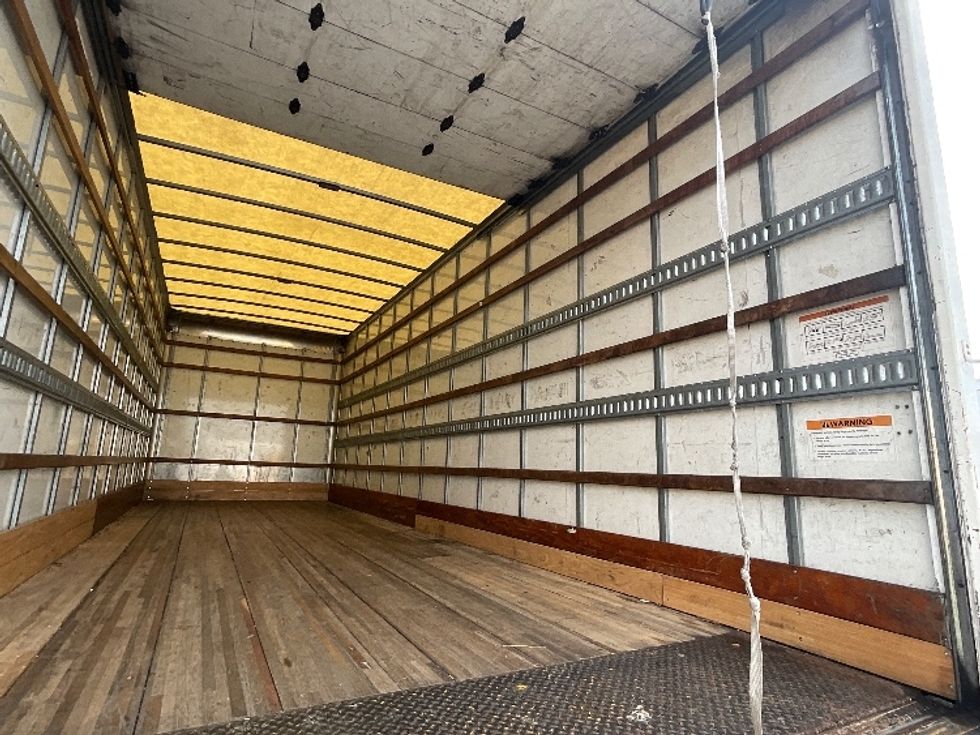 Medium Duty Box Truck-Light and Medium Duty Trucks-International-2019-MV607-Atlanta (Forest Park)-GA-236,492\n\t\tmiles-$ 36,250 - Image 12
