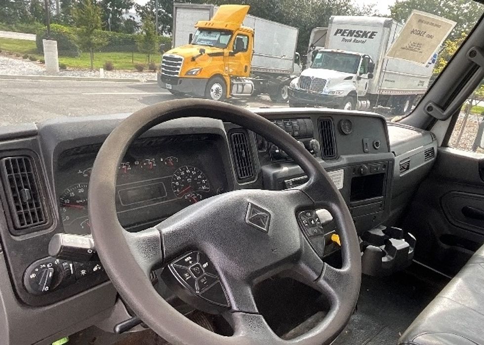 Medium Duty Box Truck-Light and Medium Duty Trucks-International-2019-MV607-Atlanta (Forest Park)-GA-236,492\n\t\tmiles-$ 36,250 - Image 16