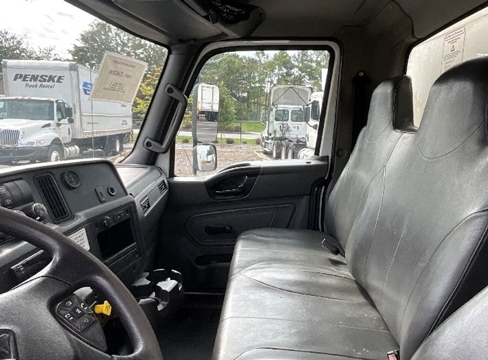 Medium Duty Box Truck-Light and Medium Duty Trucks-International-2019-MV607-Atlanta (Forest Park)-GA-236,492\n\t\tmiles-$ 36,250 - Image 18