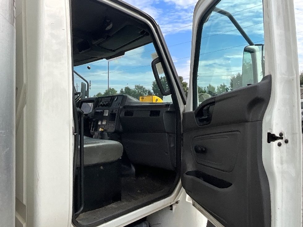 Medium Duty Box Truck-Light and Medium Duty Trucks-International-2019-MV607-Atlanta (Forest Park)-GA-236,492\n\t\tmiles-$ 36,250 - Image 19