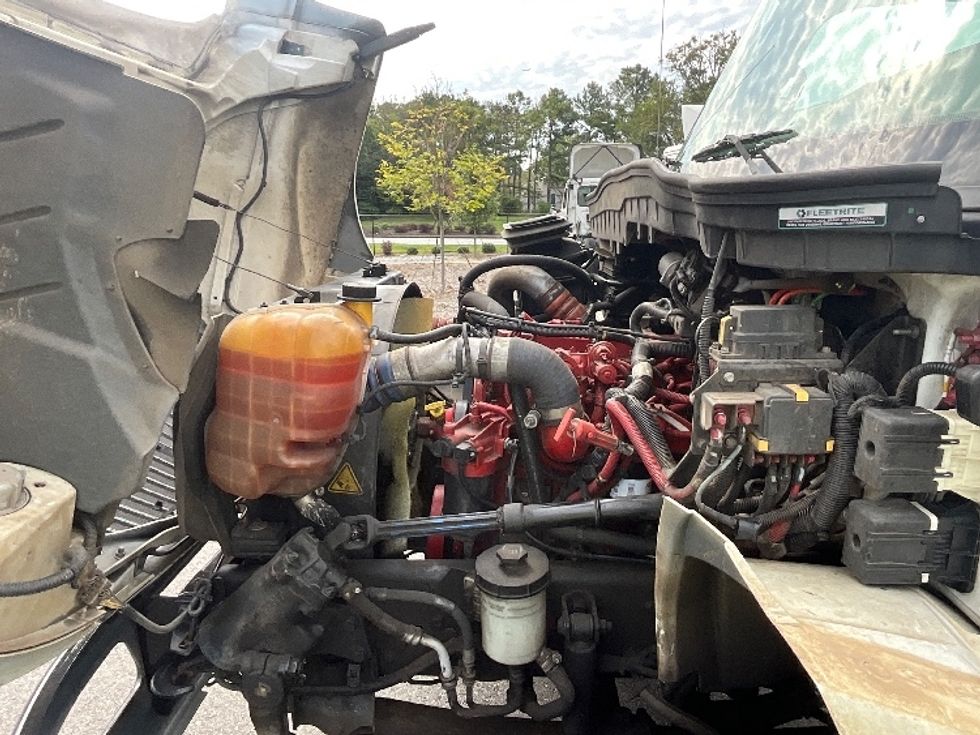 Medium Duty Box Truck-Light and Medium Duty Trucks-International-2019-MV607-Atlanta (Forest Park)-GA-236,492\n\t\tmiles-$ 36,250 - Image 22