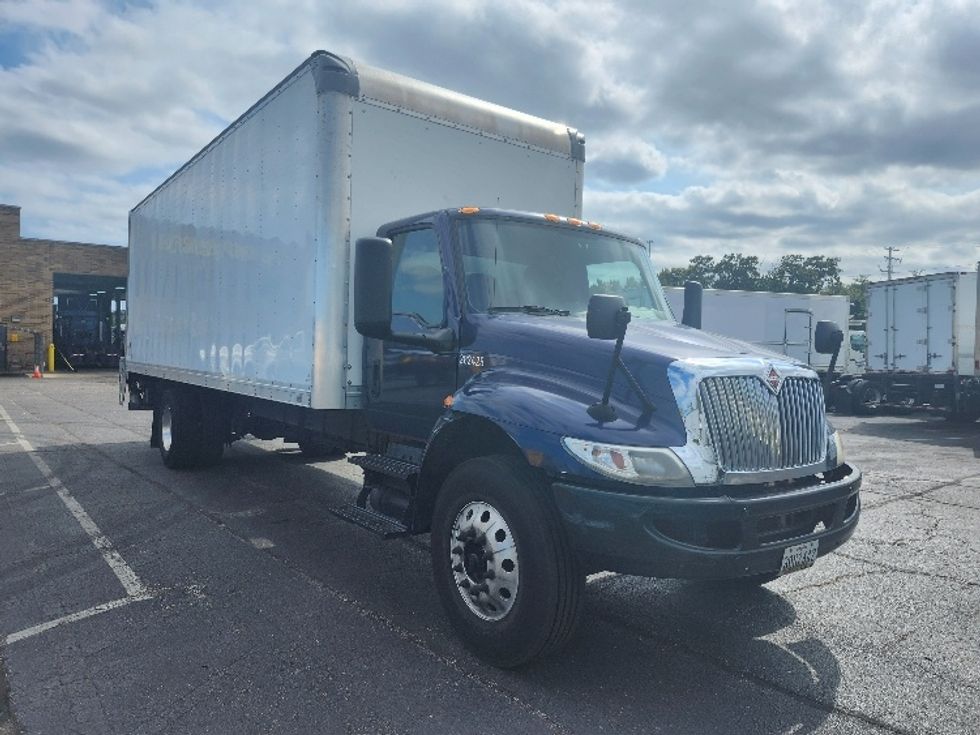 Medium Duty Box Truck-Light and Medium Duty Trucks-International-2019-MV607-Baltimore-MD-113,684\n\t\tmiles-$ 53,750 - Image 1