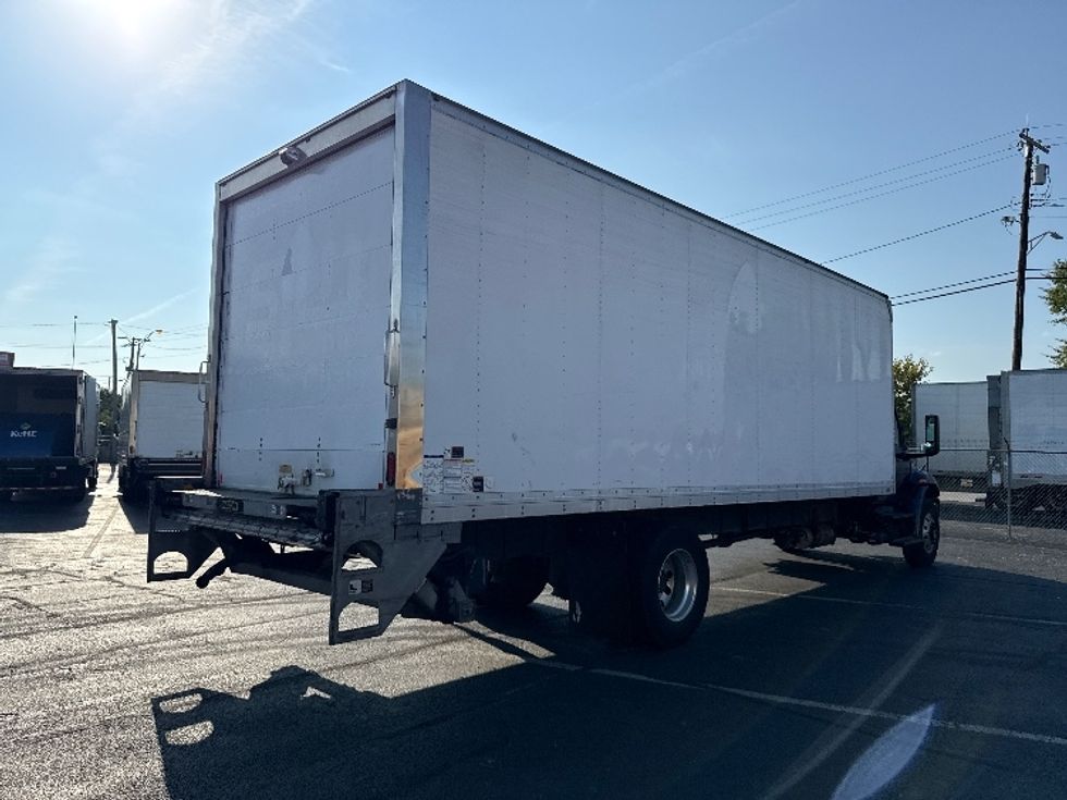 Medium Duty Box Truck-Light and Medium Duty Trucks-International-2019-MV607-Baltimore-MD-113,684\n\t\tmiles-$ 53,750 - Image 13