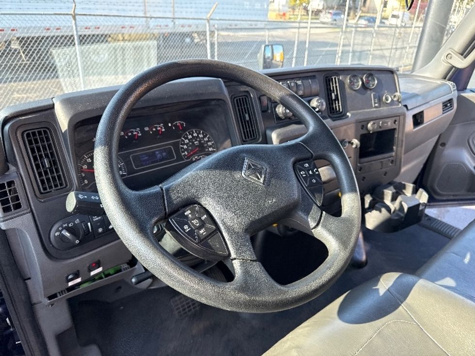 Medium Duty Box Truck-Light and Medium Duty Trucks-International-2019-MV607-Baltimore-MD-113,684\n\t\tmiles-$ 53,750 - Image 18
