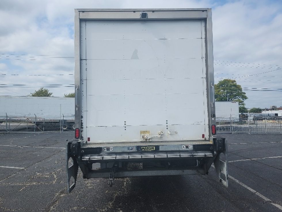 Medium Duty Box Truck-Light and Medium Duty Trucks-International-2019-MV607-Baltimore-MD-113,684\n\t\tmiles-$ 53,750 - Image 7