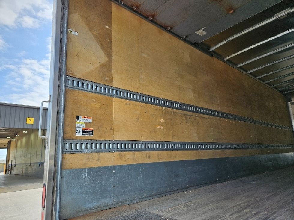 Medium Duty Box Truck-Light and Medium Duty Trucks-International-2019-MV607-Bensalem-PA-184,198\n\t\tmiles-$ 36,750 - Image 11