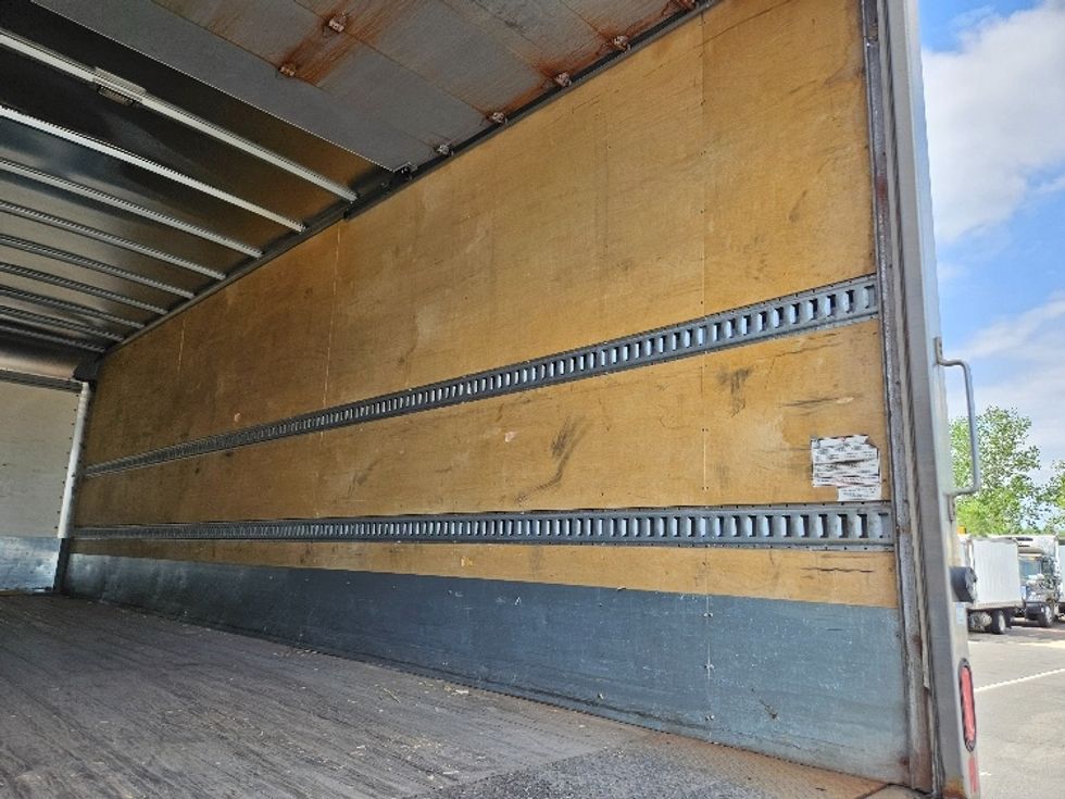 Medium Duty Box Truck-Light and Medium Duty Trucks-International-2019-MV607-Bensalem-PA-184,198\n\t\tmiles-$ 36,750 - Image 12