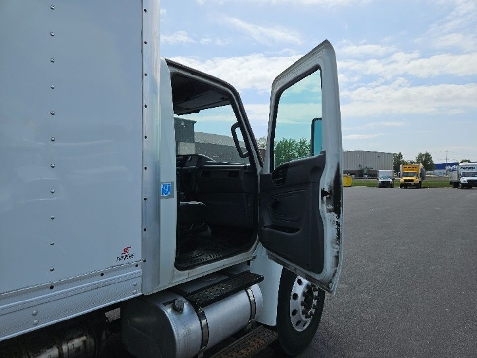 Medium Duty Box Truck-Light and Medium Duty Trucks-International-2019-MV607-Bensalem-PA-184,198\n\t\tmiles-$ 36,750 - Image 20