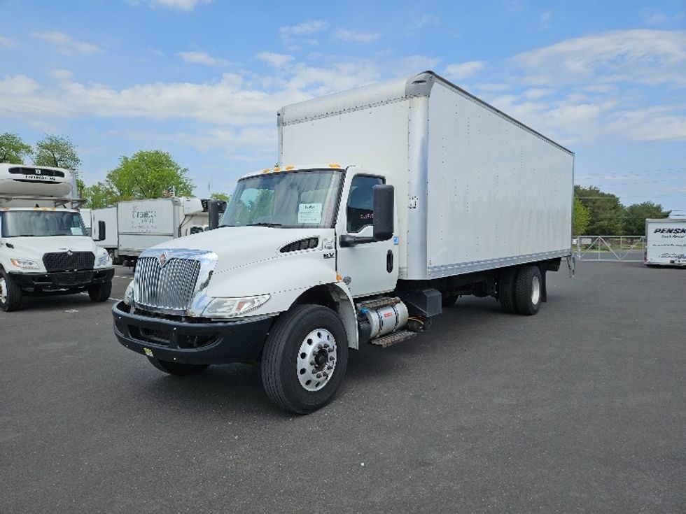 Medium Duty Box Truck-Light and Medium Duty Trucks-International-2019-MV607-Bensalem-PA-184,198\n\t\tmiles-$ 36,750 - Image 3
