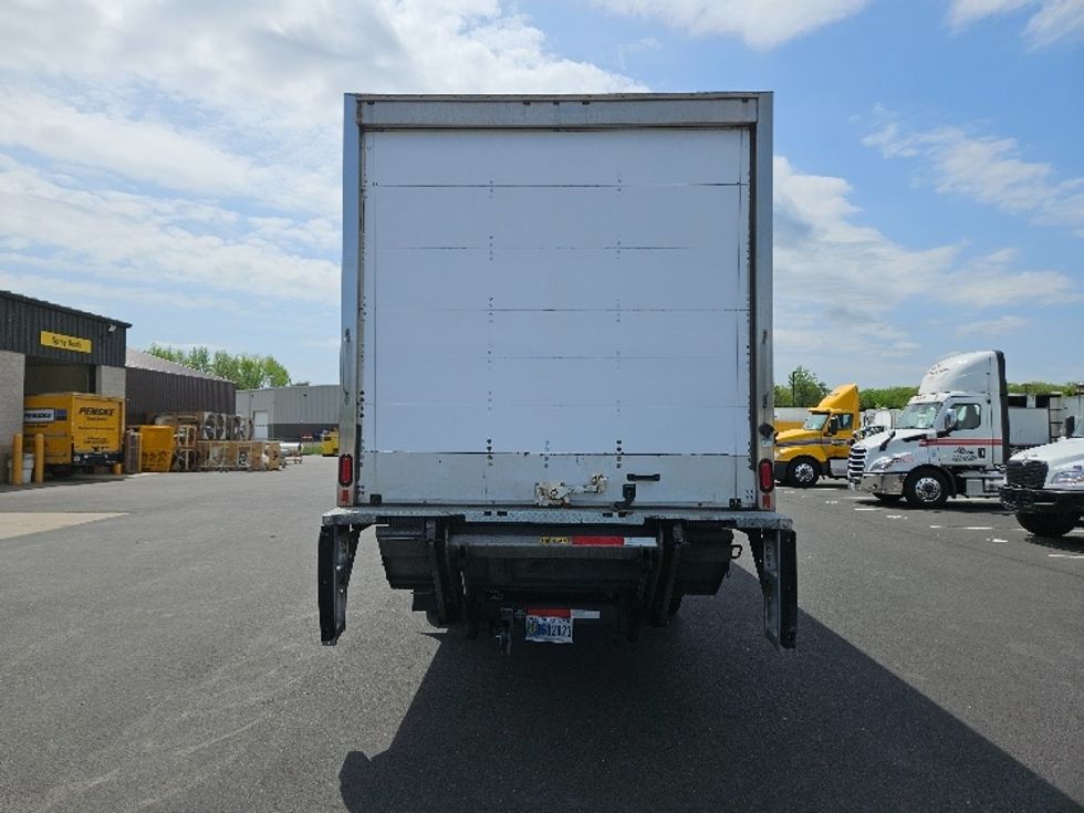 Medium Duty Box Truck-Light and Medium Duty Trucks-International-2019-MV607-Bensalem-PA-184,198\n\t\tmiles-$ 36,750 - Image 7