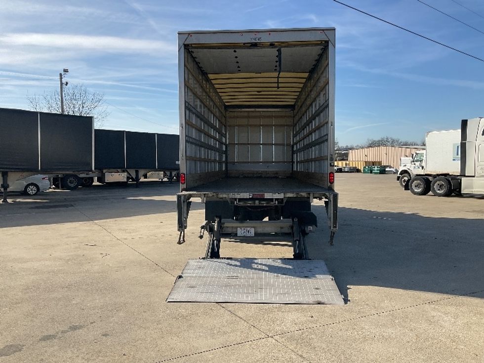 Medium Duty Box Truck-Light and Medium Duty Trucks-International-2019-MV607-Bowling Green-KY-106,451\n\t\tmiles-$ 52,250 - Image 9