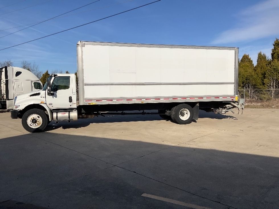 Medium Duty Box Truck-Light and Medium Duty Trucks-International-2019-MV607-Bowling Green-KY-106,451\n\t\tmiles-$ 52,250 - Image 4