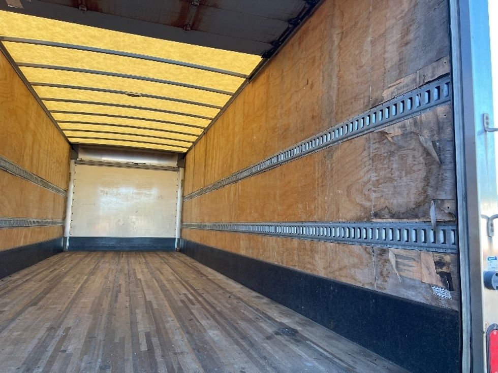 Medium Duty Box Truck-Light and Medium Duty Trucks-International-2019-MV607-Burlington-NJ-374,558\n\t\tmiles-$ 20,000 - Image 12