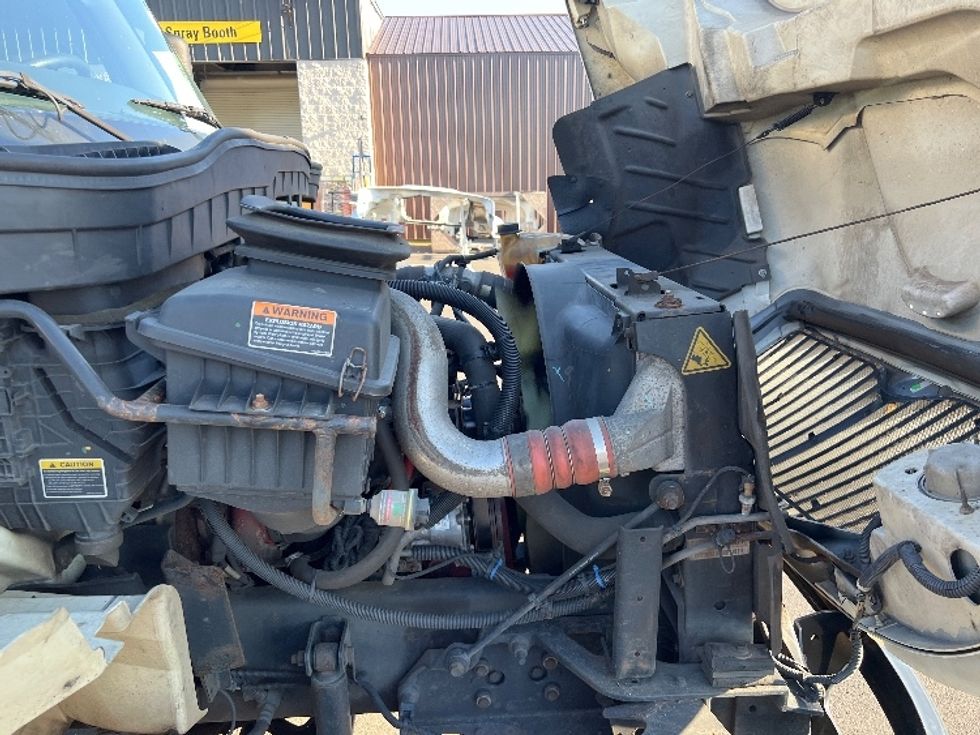 Medium Duty Box Truck-Light and Medium Duty Trucks-International-2019-MV607-Burlington-NJ-374,558\n\t\tmiles-$ 20,000 - Image 23