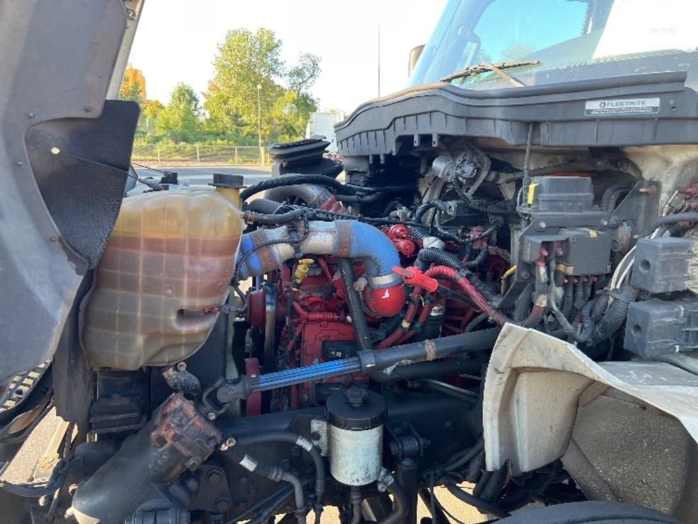 Medium Duty Box Truck-Light and Medium Duty Trucks-International-2019-MV607-Burlington-NJ-374,558\n\t\tmiles-$ 20,000 - Image 24