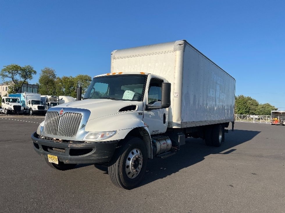 Medium Duty Box Truck-Light and Medium Duty Trucks-International-2019-MV607-Burlington-NJ-374,558\n\t\tmiles-$ 20,000 - Image 3
