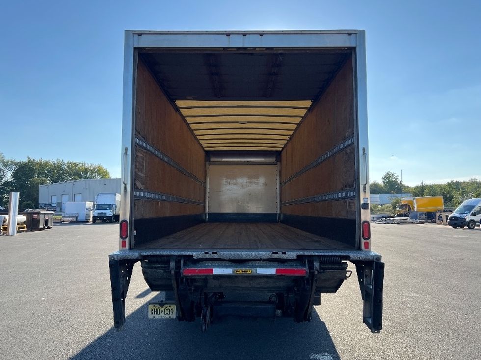 Medium Duty Box Truck-Light and Medium Duty Trucks-International-2019-MV607-Burlington-NJ-374,558\n\t\tmiles-$ 20,000 - Image 8