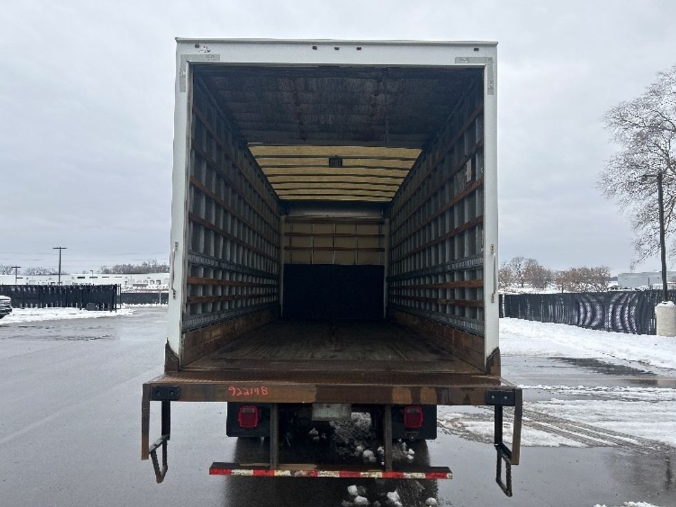 Medium Duty Box Truck-Light and Medium Duty Trucks-International-2019-MV607-Byron Center-MI-161,735\n\t\tmiles-$ 38,750 - Image 8