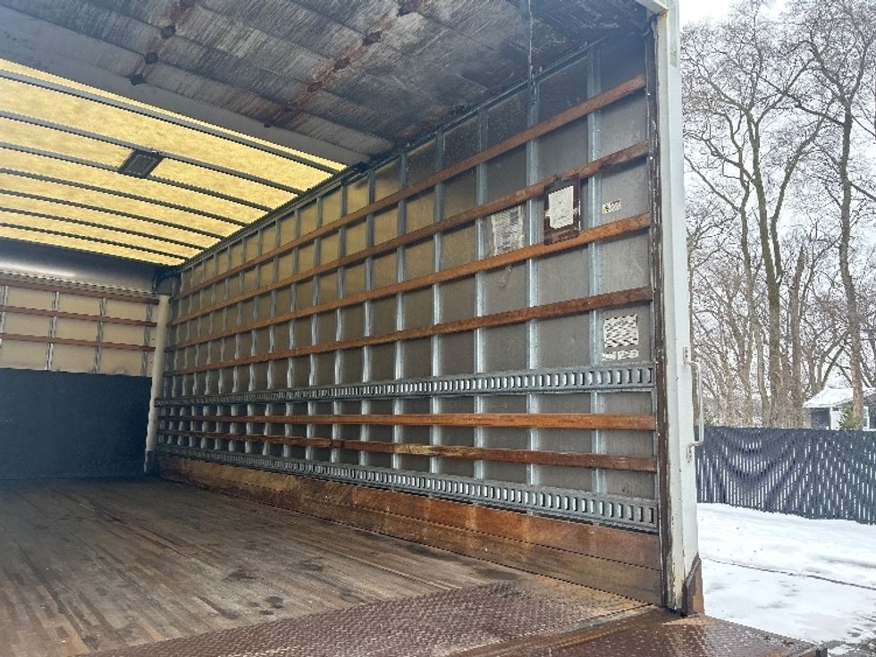 Medium Duty Box Truck-Light and Medium Duty Trucks-International-2019-MV607-Byron Center-MI-161,735\n\t\tmiles-$ 38,750 - Image 11