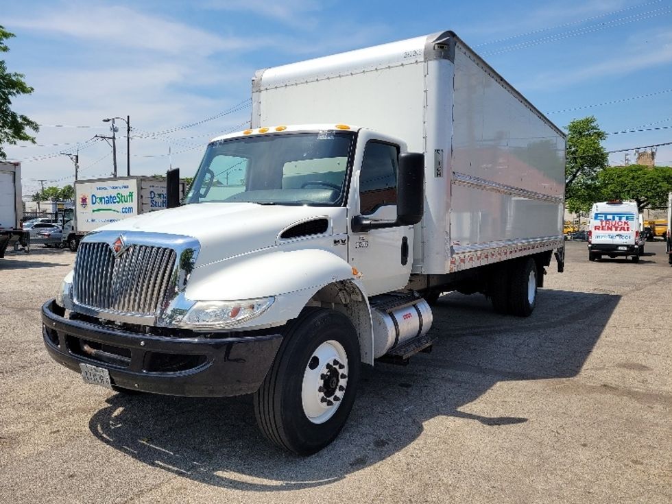 Medium Duty Box Truck-Light and Medium Duty Trucks-International-2019-MV607-Chicago (Melrose Park)-IL-151,378\n\t\tmiles-$ 51,000 - Image 3