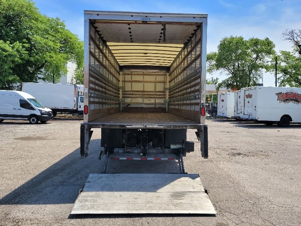 Medium Duty Box Truck-Light and Medium Duty Trucks-International-2019-MV607-Chicago (Melrose Park)-IL-151,378\n\t\tmiles-$ 51,000 - Image 9
