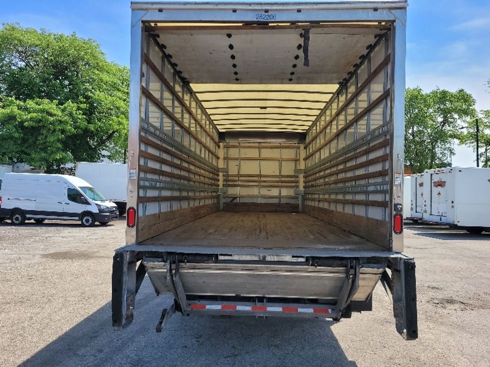 Medium Duty Box Truck-Light and Medium Duty Trucks-International-2019-MV607-Chicago (Melrose Park)-IL-151,378\n\t\tmiles-$ 51,000 - Image 8