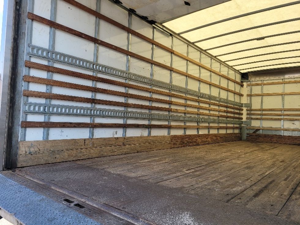 Medium Duty Box Truck-Light and Medium Duty Trucks-International-2019-MV607-Chicago (Melrose Park)-IL-151,378\n\t\tmiles-$ 51,000 - Image 11