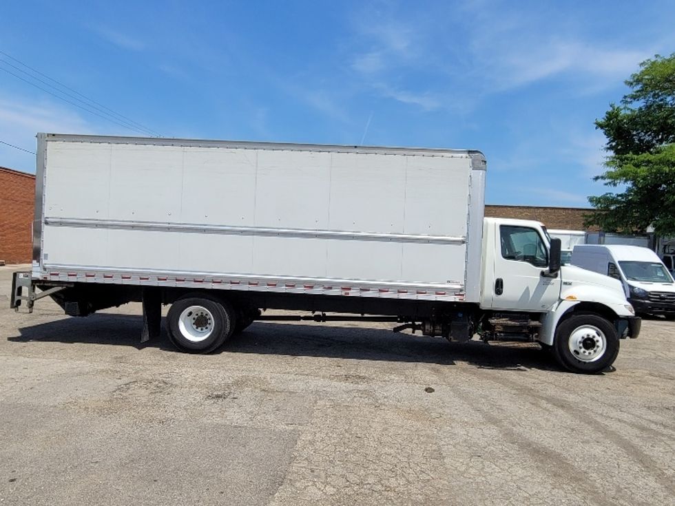Medium Duty Box Truck-Light and Medium Duty Trucks-International-2019-MV607-Chicago (Melrose Park)-IL-151,378\n\t\tmiles-$ 51,000 - Image 15