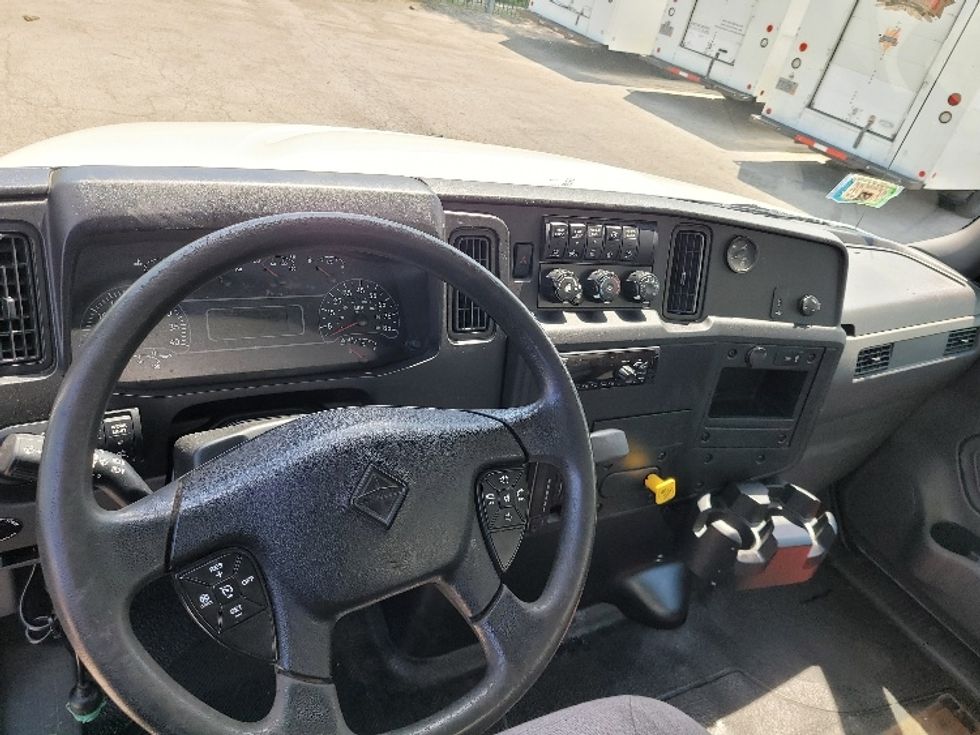 Medium Duty Box Truck-Light and Medium Duty Trucks-International-2019-MV607-Chicago (Melrose Park)-IL-151,378\n\t\tmiles-$ 51,000 - Image 18