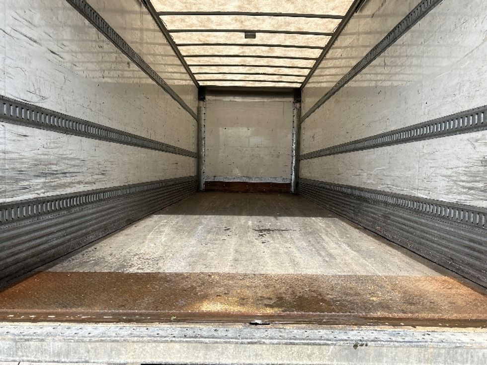 Medium Duty Box Truck-Light and Medium Duty Trucks-International-2019-MV607-Comstock Park-MI-356,507\n\t\tmiles-$ 21,250 - Image 9